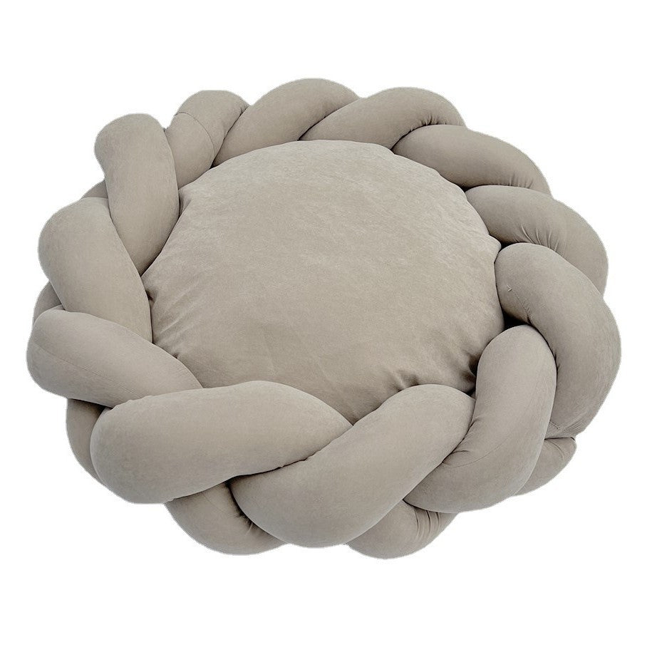 Hand-Woven Removable Pet Bed